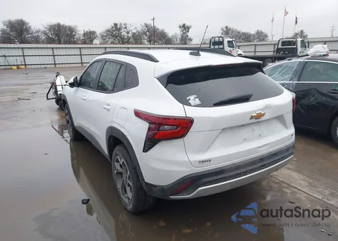 2024 Chevrolet Trax Fwd Lt z USA, uszkodzony, nr VIN KL77LHE2XRC031568